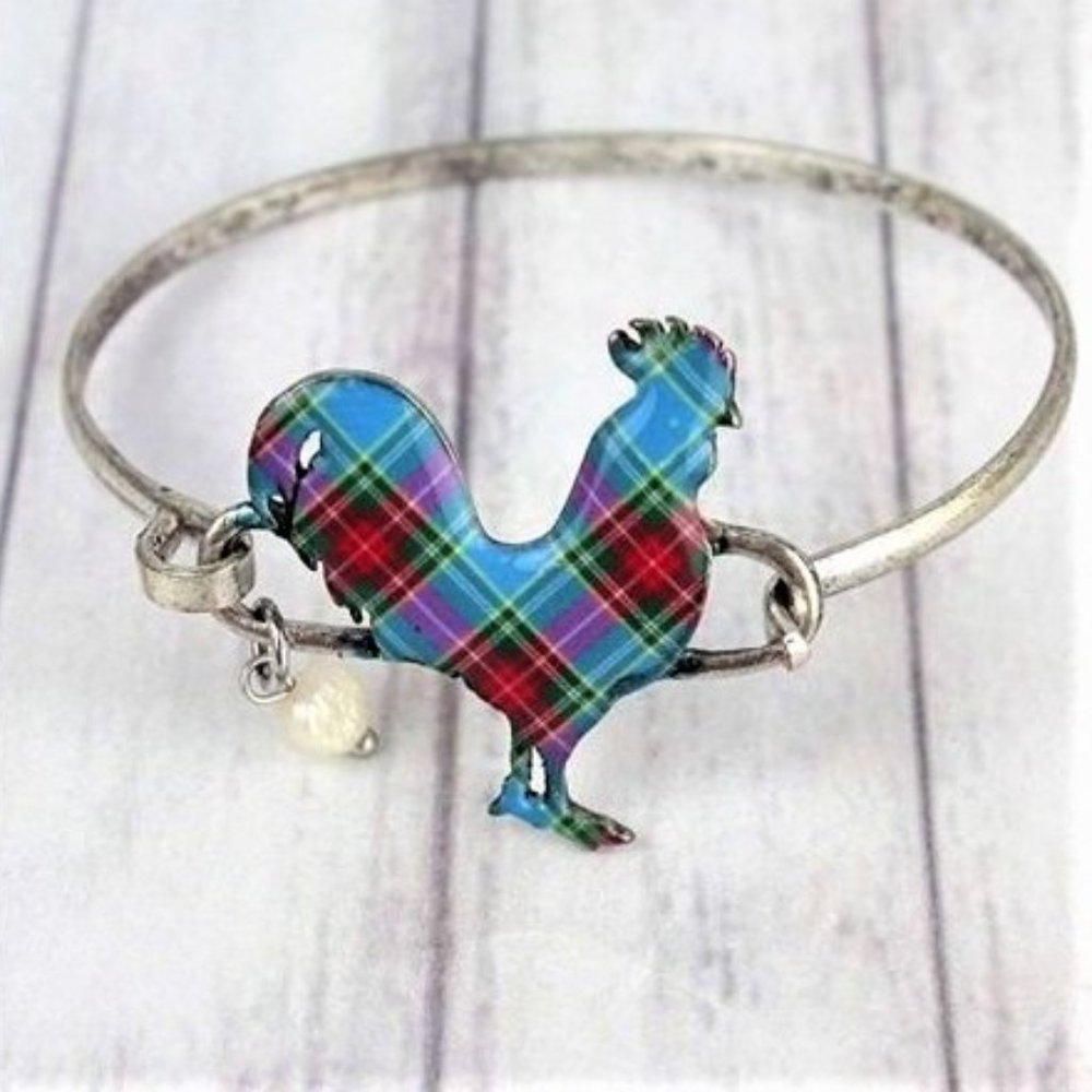 Bracelet. Chicken Rooster. Blue & Red Plaid Pattern. Freshwater Pearl. NWT.